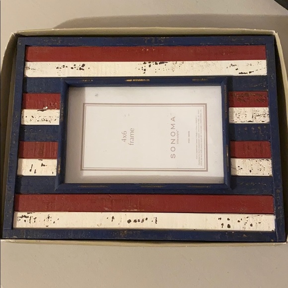 Like New - Sonoma Picture Frame - Picture 4 of 4